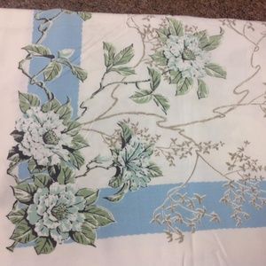 Vintage 42 x 48 Tablecloth